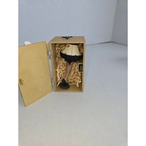 A Christmas Story Major Award "Leg‎ Lamp" Ornament with Box & Sound